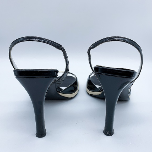 Gucci Open-Toe High Heeled Sandal in Black Patent Leather - Picture 5 of 13